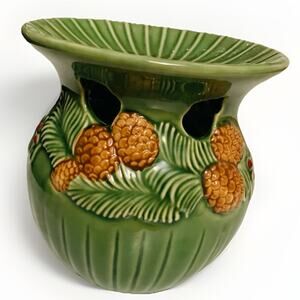 Linens N Things Tart Wax Warmer Holiday Christmas Green Pinecone Holly Berry